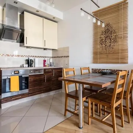Golden - Big And Bright In Platinum Towers- Browary- Grzyb61a Apartment Warsaw