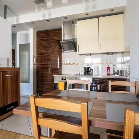 Διαμέρισμα Golden - Spacious & Bright In Platinum Towers By Browary Warszawskie
